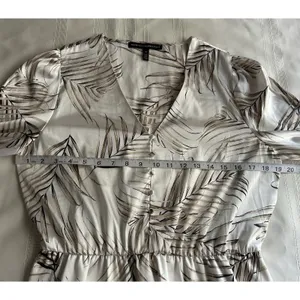 White House | Black Market Satin Feel Peplum Blouse Palm Print Bell Sleeve Boho Coastal Ivory Size M thumbnail 9