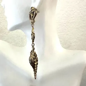 Gold tone Vintage Victorian Renaissance statement Dangle Earrings thumbnail 4