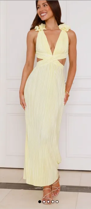 Hello Molly Formal Dress size xs thumbnail 1
