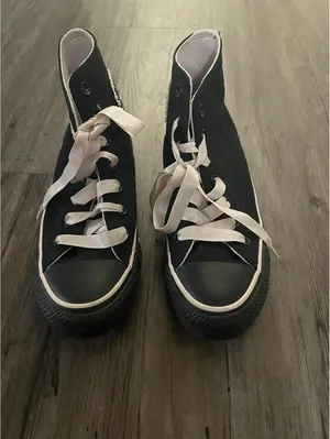Converse Chuck Taylor All Star Womens Sz 6 Black Pink Ribbon thumbnail 3
