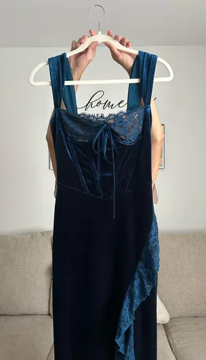 Miss Circle Odilia Teal Velvet Maxi Dress thumbnail 8