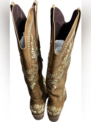 Western Embroidered Heeled Boots in Tan Size 12 thumbnail 9