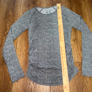 Athleta Speedlight Heather Gray Seamless Top Long Sleeve Gym Athletic sz Small thumbnail 3