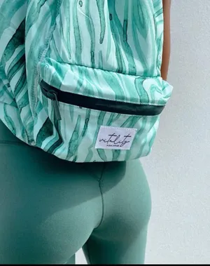 Balance Athletica NWT Vitality Versatile Fanny Pack/Backpack thumbnail 2