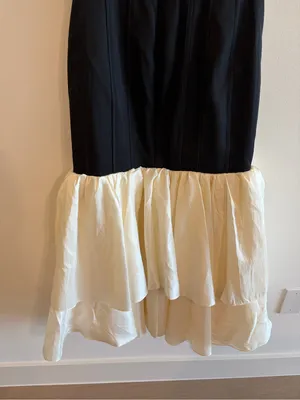 NWT Black and White/Cream Formal Midi Dress Size 4 thumbnail 6