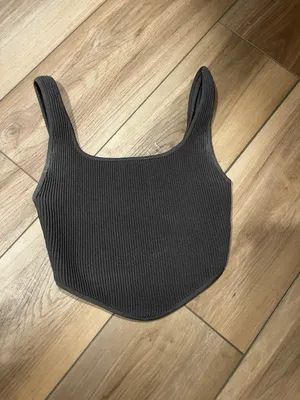 Aritzia Crop Top thumbnail 1