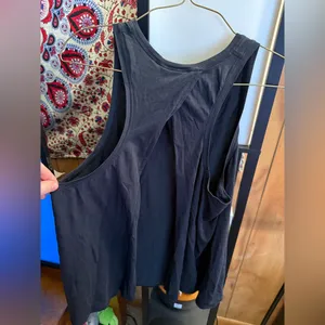 Lululemon In the Open Tank Black size 12 thumbnail 2