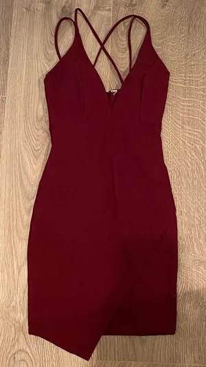 Burgundy dress thumbnail 1