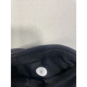 Lululemon‎ gray and black textured athletic capri leggings Size 8 thumbnail 4