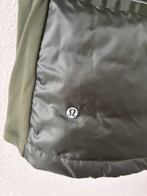 Lululemon Down For A Run Vest II Gator Green Size 4 Run Outdoors Sporty Gorpcore thumbnail 4