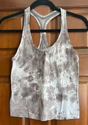 Lululemon Tie-Dye Women's Tank Top size 8 thumbnail 1
