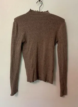 Mystree Boutique Long Sleeve Brown Sweater w/ Lettuce Hems thumbnail 1