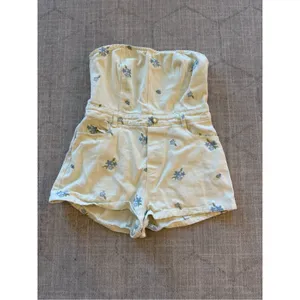 Le Lis Cream Floral Embroidered Smocked Strapless Romper Large thumbnail 2