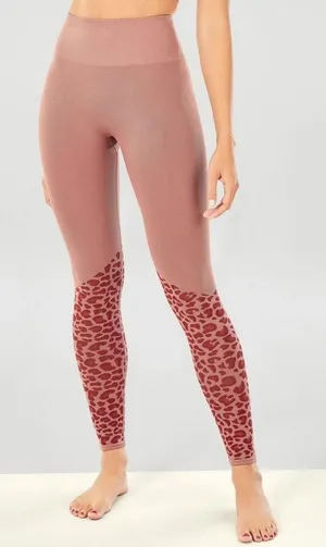 Fabletics Mauve High-Waist Seamless Leggings with Leopard Jacquard pattern Sz M thumbnail 1