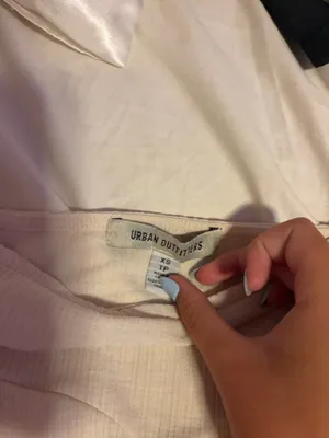 Urban Outfitters Top thumbnail 2