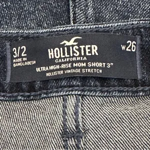 Hollister Ultra High Rise Mom 3" Shorts Womens 26 Dark Wash Utility Cargo thumbnail 5