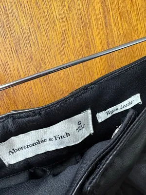 Abercrombie & Fitch Faux Vegan Leather High Rise Shorts Black Small NEW NWT thumbnail 7