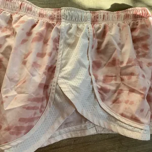 Nike Women’s Tempo Icon Clash Running Shorts thumbnail 5