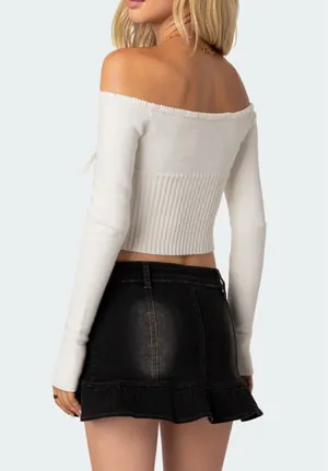 Edikted Off-The-Shoulder Top Long Sleeve thumbnail 2