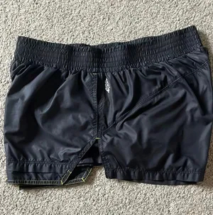Shorts thumbnail 4