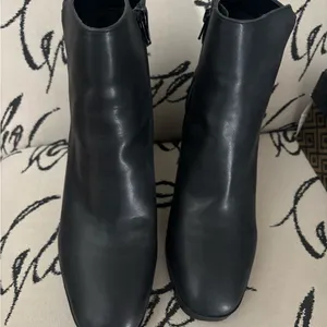 Giani Bernini Women's Trumann Memory Foam Block Heel Dress Booties #9 thumbnail 7