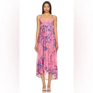 Free People Women's First Date Printed‎ Maxi Slip in sweet pink Medium thumbnail 2