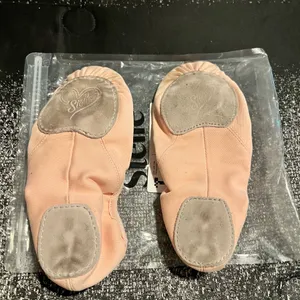 Womens sz6 STELLE Pink Stretch Canvas Ballet Shoes- Split Sole Dance Slippers thumbnail 8