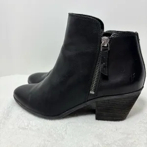 Frye Black Leather Ankle Booties with Zipper‎ Size 7M thumbnail 5