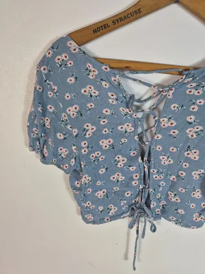 Sky & Sparrow Blue Floral Crop Top thumbnail 6