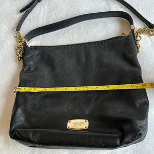 Michael Kors Black Leather Handbag with shoulder & Crossbody straps thumbnail 11