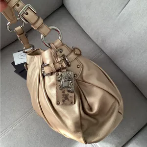 GORGEOUS DRESSY PRADA BAG 🌹🌹🌹 thumbnail 9