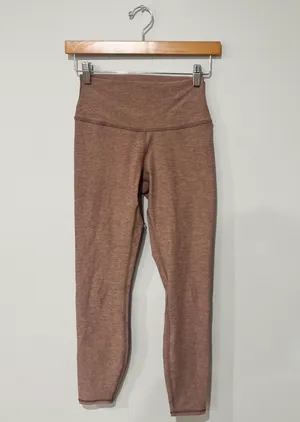 Alo Alosoft High-Waist 7/8 Highlight Legging in Dark Pink Quartz Heather thumbnail 3