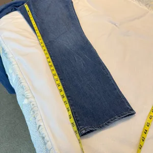 Lands’ End Denim Jeans Women’s Size 16 Inseam 31” Rise 11” thumbnail 10