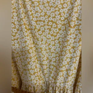 No Boundaries yellow flowered dress XXL thumbnail 4