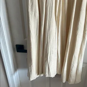 MelloDay Cream Short-Sleeve Collared Midi Dress thumbnail 3