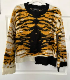fab'rik Cropped Sweater thumbnail 1