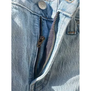 MADEWELL | Woman's Light Wash Curvy Perfect Vintage Jean, Size 25 thumbnail 6