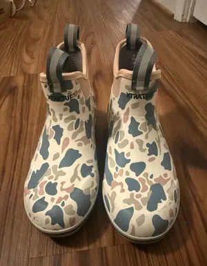 Xtratuf Hunter Boots Multiple Size 6 thumbnail 1