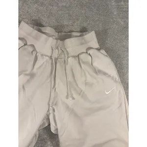 Nike Sportswear Phoenix Fleece High Waisted Oversized Sweatpants Womens M Beige thumbnail 4