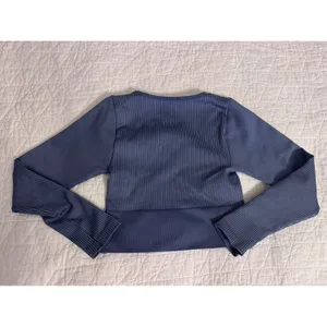 Offline‎ Aerie Cropped Shirt Size medium thumbnail 2