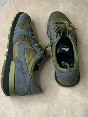 Nike Internationalist Sneakers  Men's US Size 8 thumbnail 4