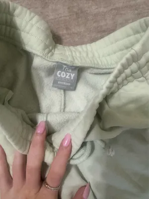 aritzia tna boyfriend shorts light green size medium thumbnail 2