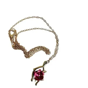 Vintage Gold-Tone Wishbone Red Rose Pendant Necklace thumbnail 4