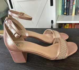 Sparkly Gold Heels Size 7.5 thumbnail 1