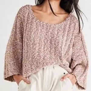 Free‎ People Sweater Womens M Pink Bouclé Knit Cropped Bell Sleeve Boho Pullover thumbnail 1