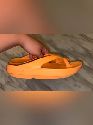 OOFOS OOriginal Recovery Sandal Orange Thong Flip Flops Women’s Size 8 / EU 39 thumbnail 6
