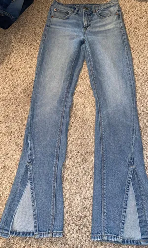 American Eagle Outfitters Jeans thumbnail 1