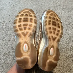 Nike Air Max 98 Summit White‎ Metallic Rose Gold CI9907-100 Womens 8.5 Sneaker thumbnail 6