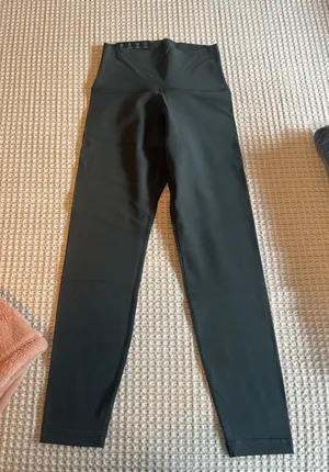 Aritzia Butter Leggings thumbnail 1
