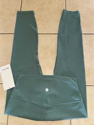 Lululemon Align High Rise 25” Tidal Teal Size 8 NWT thumbnail 1